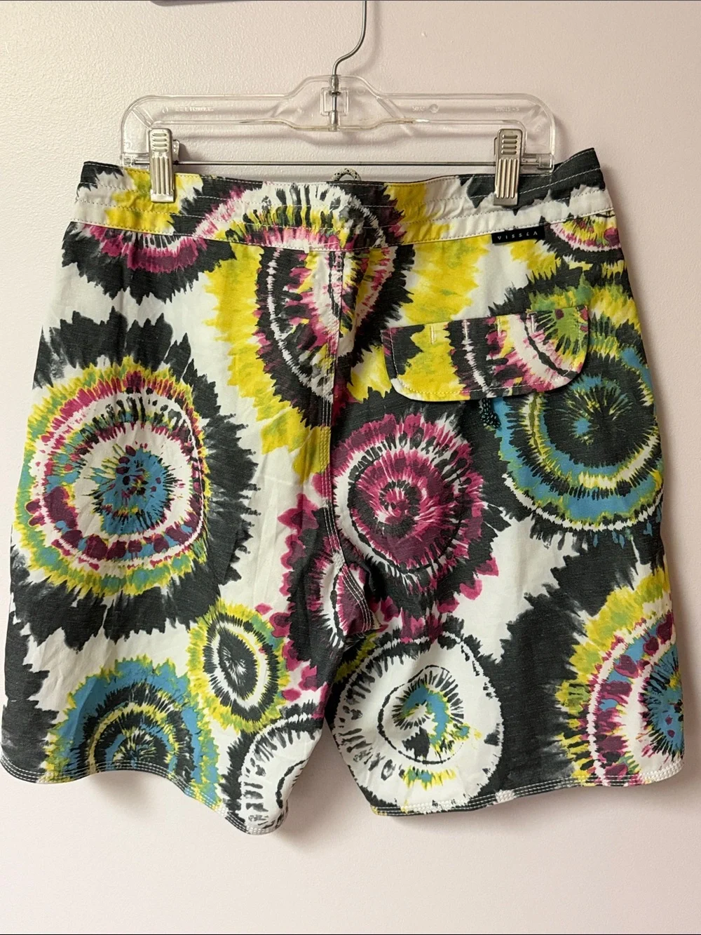 NWT VISSLA Men's Tie-Dye Board Shorts — Yellow, Blue, Pink, Black